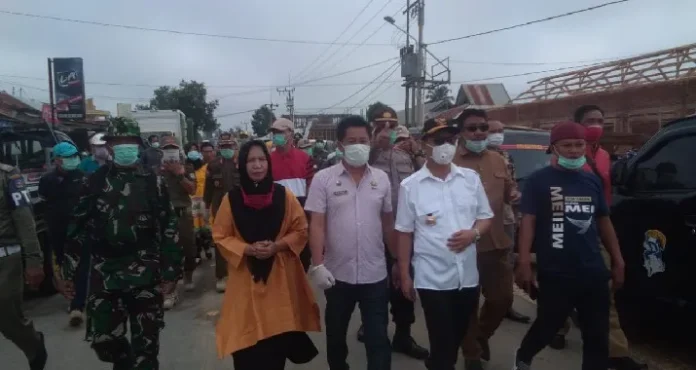 Bupati Konsel Turun Langsung Sosialisasi Masyarakat Tentanga Pencegahan Corona