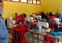 BLK Konsel Produksi 2.000 Masker untuk Dibagikan Gratis BLK Konsel Produksi 2.000 Masker untuk Dibagikan Gratis