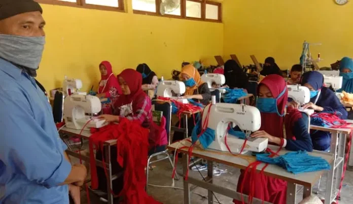 PSX_20200324_183512 BLK Konsel Produksi 2.000 Masker untuk Dibagikan Gratis