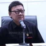 Antisipasi Penyebaran Covid-19, Pemerintah Larang ASN Mudik Lebaran Menteri Pendayagunaan Aparatur Negara dan Reformasi Birokrasi (MenPAN RB) Tjahjo Kumolo