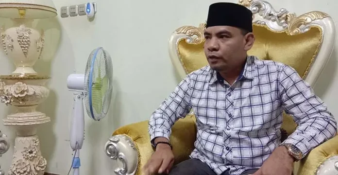 Ketua DPRD Kota Baubau, Zahari