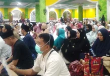 Hadiri Ceramah UAS, Ribuan Warga Kolaka Padati Masjid Agung Khaera Ummah Hadiri Ceramah UAS, Ribuan Warga Kolaka Padati Masjid Agung Khaera Ummah