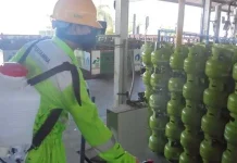 Pertamina Semprot Disinfektan di Lembaga Penyalur Agen LPG Pertamina Semprot Disinfektan di Lembaga Penyalur Agen LPG