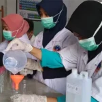 USN Kolaka Produksi Hand Sanitizer Antisipasi Sebaran Virus Corona USN Kolaka Produksi Hand Sanitizer Antisipasi Sebaran Virus Corona