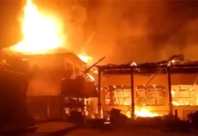 Gedung SMKN 4 Kendari Terbakar, Pemicunya Belum Diketahui Gedung SMKN 4 Kendari Terbakar, Pemicunya Belum Diketahui