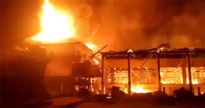 Gedung SMKN 4 Kendari Terbakar, Pemicunya Belum Diketahui