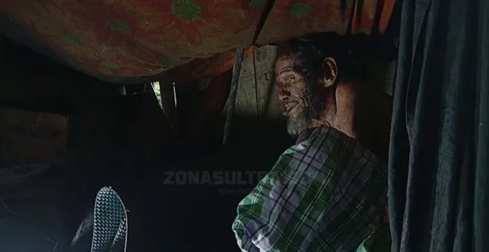 La Songo di Usia Senja, Sebatang Kara di Gubuk Kecil