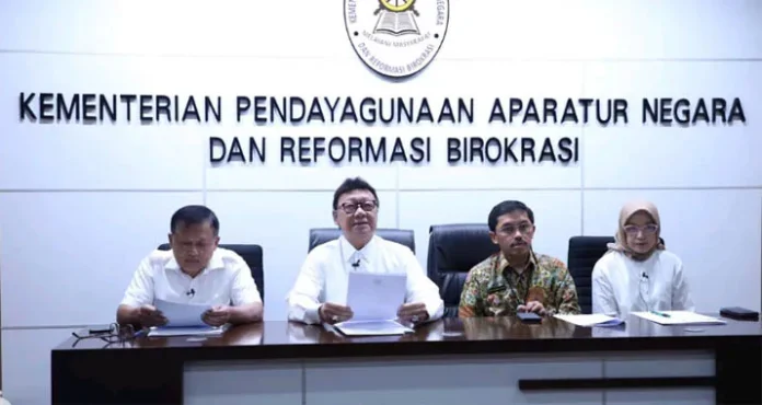 ASN Kerja di Rumah, MenPAN RB Pastikan Pelayanan Tetap Jalan