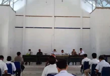 Problem Corona, Pemkab Mubar Tegaskan Pasar Tetap Dibuka Problem Corona, Pemkab Mubar Tegaskan Pasar Tetap Dibuka