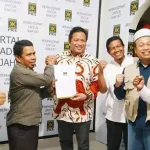 PKS Resmi Keluarkan SK Dukungan untuk Rusman-Bachrun PKS Resmi Keluarkan SK Dukungan untuk Rusman-Bachrun