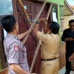 Dapat Ganti Rugi Rp20 Juta, SD yang Segel di Kolut Akhirnya Dibuka Dapat Ganti Rugi Rp20 Juta, SD yang Segel di Kolut Akhirnya Dibuka