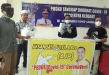 AJP Serahkan Ratusan APD di Dua Rumah Sakit Rujukan Covid-19 AJP Serahkan Ratusan APD di Dua Rumah Sakit Rujukan Covid-19