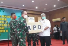Kunjungi Kendari, Pangdam XIV/Hasanuddin Bawa Ribuan Bantuan dan Cek Rumah Sakit Kunjungi Kendari, Pangdam XIV/Hasanuddin Bawa Ribuan Bantuan dan Cek Rumah Sakit