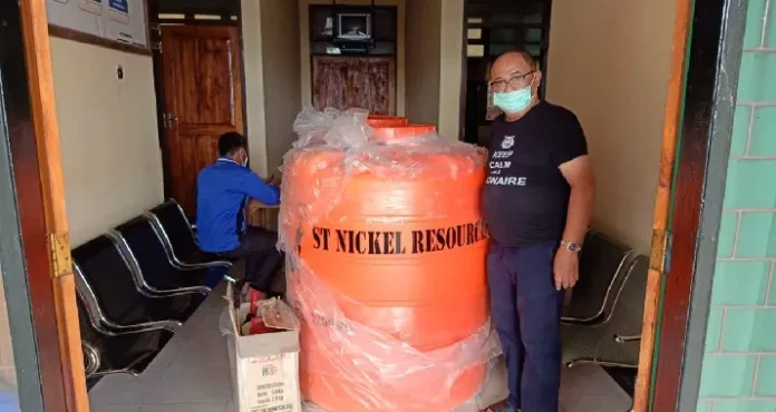 PT ST Nikel dan PT TAS Sumbangkan 15 Lusin APD dan Ratusan Masker