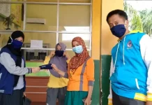 Cegah Penularan Covid-19, IDI Kolaka Bagikan 1000 Masker Cegah Penularan Covid-19, IDI Kolaka Bagikan 1000 Masker