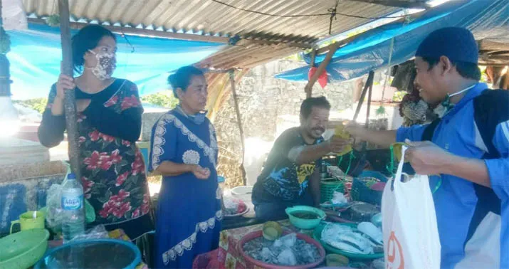 Cegah Corona, RAG Beri Bantuan Masker ke Warga Konsel