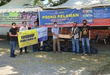 FIFGROUP Kendari Serahkan Bantuan di Posko Covid-19 FIFGROUP Kendari Serahkan Bantuan di Posko Covid-19