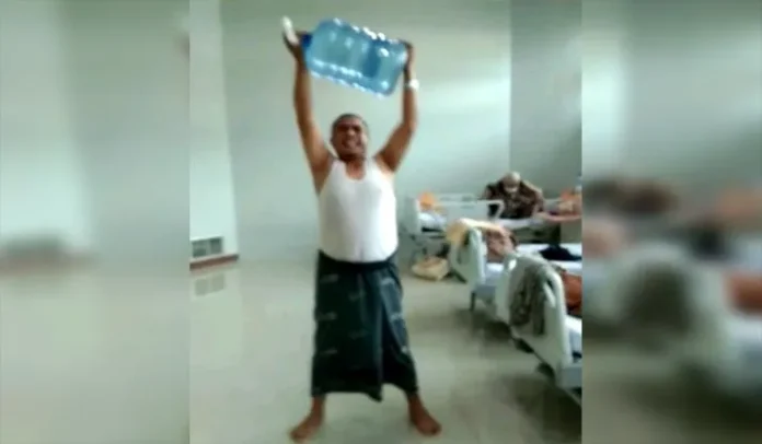 Lawan Covid-19, Seorang Pasien Positif Olahraga di Ruang Isolasi