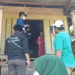 Cegah Corona, Kades di Bombana Ini Libatkan Istri Edukasi Warga Cegah Corona, Kades di Bombana Ini Libatkan Istri Edukasi Warga