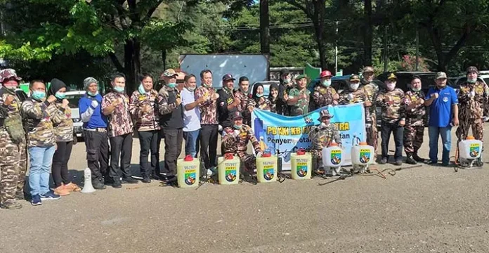 Siapkan 2 Ribu Liter Disinfektan, FKPPI Mulai Penyemprotan di Kendari