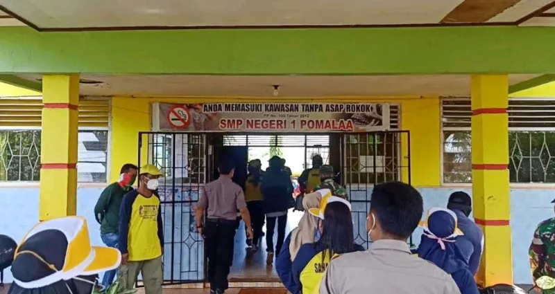 KPPG, Sahabat Farhana dan IKA Alumni SMPN 1 Pomalaa Terlibat dalam Pecegahan Corona di Kolaka