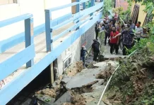 Satu Rumah di Punggaloba Rusak Akibat Longsor Satu Rumah di PSatu Rumah di Punggaloba Rusak Akibat Longsorunggaloba Rusak Akibat Longsor