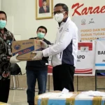 Pertamina dan Hiswana Serahkan Sembako Hingga APD ke Gubernur Sulsel Pertamina dan Hiswana Serahkan Sembako Hingga APD ke Gubernur Sulsel