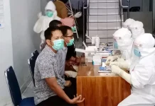 Puluhan Wartawan di Kendari Jalani Rapid Test Corona Puluhan Wartawan di Kendari Jalani Rapid Test Corona
