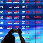 Sentimen Corona, Transaksi Saham di Sultra Turun 30 Persen Ilustrasi saham