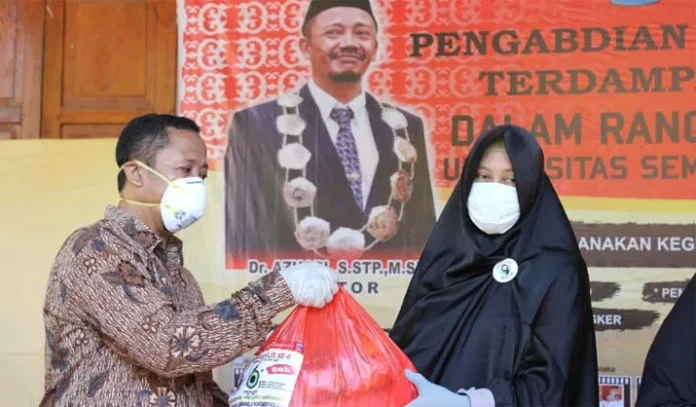 USN Bagikan 500 Paket Sembako ke Warga Kolaka