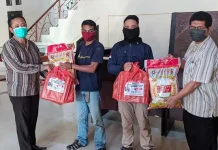 Mahasiswa USN Terdampak Covid-19 Terima Paket Sembako Mahasiswa USN Terdampak Covid-19 Terima Paket Sembako