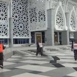Jelang Ramadan, Brimob Polda Sultra Semprot Disinfektan ke 473 Masjid Jelang Ramadan, Brimob Polda Sultra Semprot Disinfektan ke 473 Masjid
