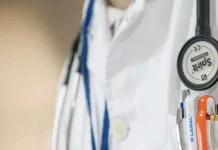 Cegah Covid-19, KKP Kolaka Tes Kesehatan dan Wawancara Penumpang Cegah Covid-19, KKP Kolaka Tes Kesehatan dan Wawancara Penumpang