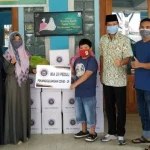 Peduli Penanggulangan Covid-19, IKA UII Salurkan Sembako dan Masker di Sultra Peduli Penanggulangan Covid-19, IKA UII Salurkan Sembako dan Masker di Sultra