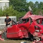 Kecelakaan Tunggal di Depan Rujab Bupati Konsel, Dua Orang Pemuda Meninggal Dunia Kecelakaan Tunggal di Depan Rujab Bupati Konsel, Dua Orang Pemuda Meninggal Dunia