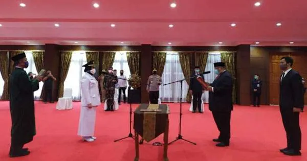 Siska Karina Imran Dilantik Jadi Wakil Wali Kota Kendari Siska Karina Imran Dilantik Jadi Wakil Wali Kota Kendari