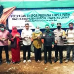 Butur Ekspor Perdana 11 Ton Kopra Putih ke China Butur Ekspor Perdana 11 Ton Kopra Putih ke China