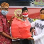 Usaha Warung Makan Tutup Karena Corona, Pedagang Bersyukur Dapat Donasi BINDA Sultra Usaha Warung Makan Tutup Karena Corona, Pedagang Bersyukur Dapat Donasi BINDA Sultra