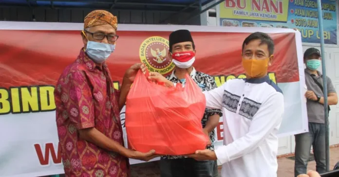 Usaha Warung Makan Tutup Karena Corona, Pedagang Bersyukur Dapat Donasi BINDA Sultra