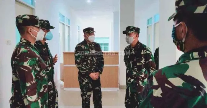 Pangdam XIV Hasanuddin Tinjau Pembangunan Gedung Covid-19 di Kendari Pangdam XIV Hasanuddin Tinjau Pembangunan Gedung Covid-19 di Kendari