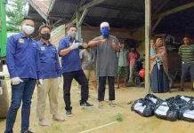 Pegawai Bank Mandiri Sisipkan Gaji dan THR untuk Donasi Kemanusiaan Pegawai Bank Mandiri Sisipkan Gaji dan THR untuk Donasi Kemanusiaan