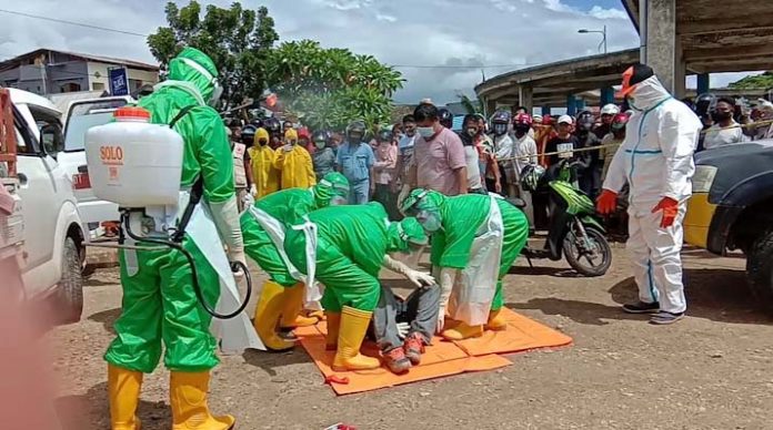 Satu Warga Ditemukan Meninggal di Pasar Wameo, Jenazah Dievakuasi Pakai APD