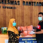 Perusahaan Kontruksi di Kolut Salurkan Ratusan APD ke Petugas Medis Perusahaan Kontruksi di Kolut Salurkan Ratusan APD ke Petugas Medis