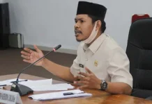 Pemkot Baubau Disoroti Tak Patuh Anggarkan Penanganan Covid-19 Ketua Fraksi BPP DPRD Kota Baubau, Yumardin