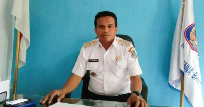 Camat Tiworo Kepulauan (Tikep) Al Rahman