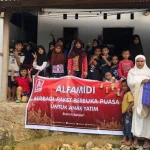 Alfamidi Bagi-bagi Ratusan Paket Buka Puasa di Konsel dan Kendari Alfamidi Bagi-bagi Ratusan Paket Buka Puasa di Konsel dan Kendari