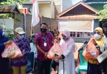 ANTAM Salurkan 70 Paket Sembako Gratis untuk Tena Netra Kolaka ANTAM Salurkan 70 Paket Sembako Gratis untuk Tena Netra Kolaka