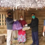 PT SJSU Salurkan Ratusan Paket Sembako ke Warga Terdampak Covid-19 PT SJSU Salurkan Ratusan Paket Sembako ke Warga Terdampak Covid-19