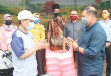 Bagikan Paket Makanan, BINDA Sultra Gandeng Pemilik Warung Makan Terdampak Covid-19 Bagikan Paket Makanan, BINDA Sultra Gandeng Pemilik Warung Makan Terdampak Covid-19