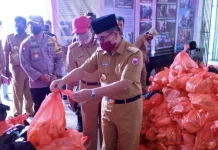 Pemda Butur Siap Menyalurkan Bantuan Sembako di 6 Kecamatan Pemda Butur siap menyalurkan bantuan sembako di 6 Kecamatan